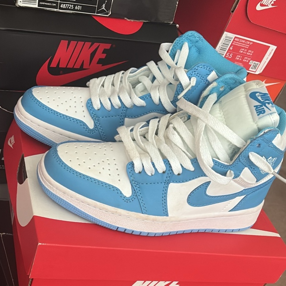 Nike Kids Shoes in Blue and White